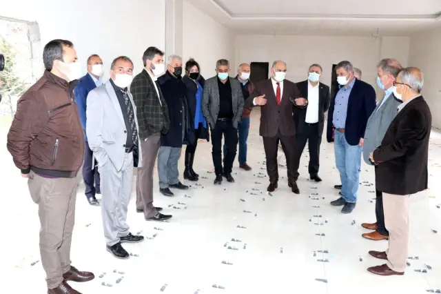 Pozantı Belediyesi ihaleye vermiyor kendi yapıyor Pozantı Belediyesi ihaleye vermiyor kendi yapıyor