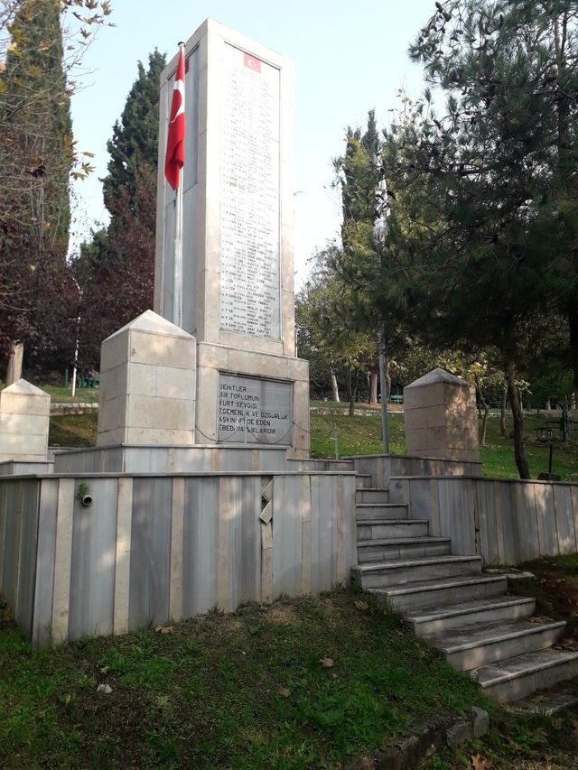 sehitlik aniti yenileniyor 2 14037422 o