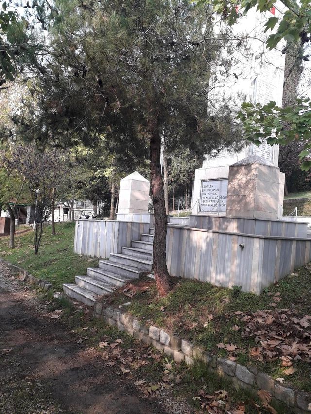 sehitlik aniti yenileniyor 3 14037422 o