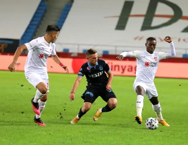 Sivasspor ile Trabzonspor 30. randevuda Sivasspor ile Trabzonspor 30. randevuda