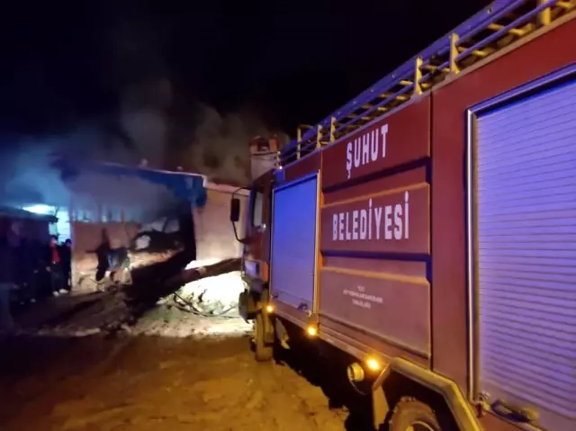 Şuhut'ta tandır yangını Şuhut'ta tandır yangını