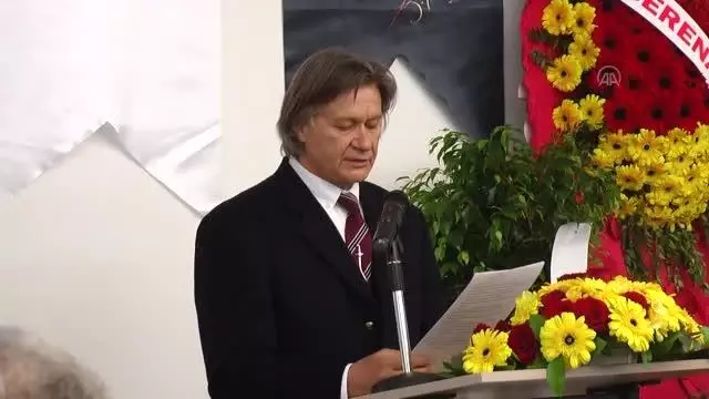 TORLAK Cerrahi Anatomi ve Uzaktan Eğitim Merkezi açıldı TORLAK Cerrahi Anatomi ve Uzaktan Eğitim Merkezi açıldı