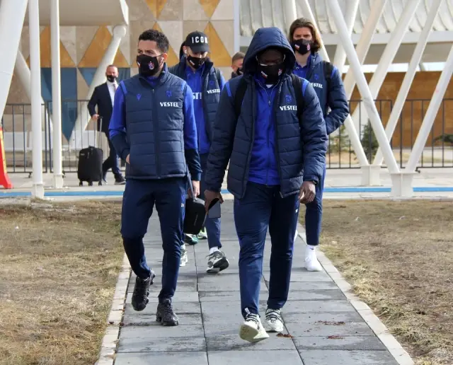 Trabzonspor kafilesi Sivas'a geldi Trabzonspor kafilesi Sivas'a geldi