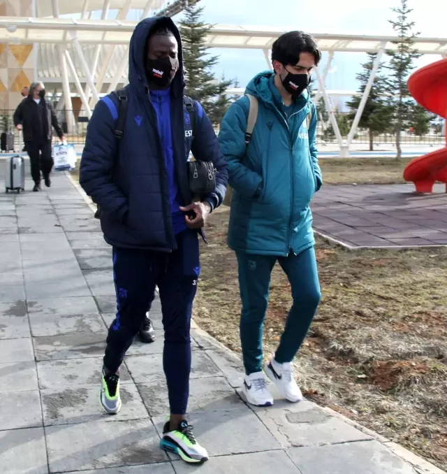 Trabzonspor kafilesi Sivas'a geldi Trabzonspor kafilesi Sivas'a geldi