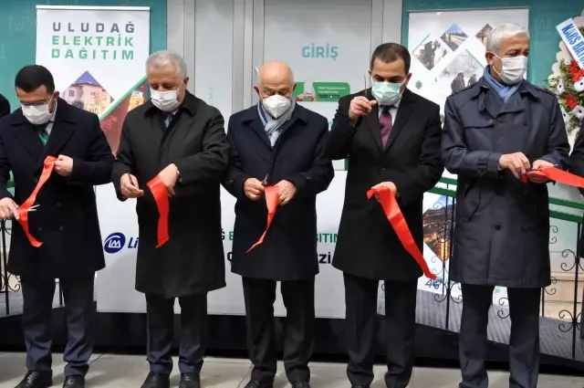 Uludağ Elektrik Kars Çağrı Merkezi'nin yeni binası hizmete açıldı Uludağ Elektrik Kars Çağrı Merkezi'nin yeni binası hizmete açıldı