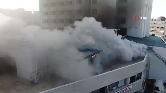 Son dakika haberi | 4 yıldızlı otelde müşterilerin yangın paniği Son dakika haberi | 4 yıldızlı otelde müşterilerin yangın paniği