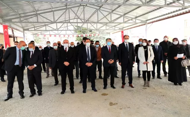 Amasya Valisi Masatlı: 'Eskiden çiftçilerimize bu kadar teşvik, destekleme yoktu' Amasya Valisi Masatlı: 'Eskiden çiftçilerimize bu kadar teşvik, destekleme yoktu'