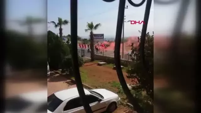 Antalya'da 'Mehteranlı gelin alma' merasimi pes dedirtti Antalya'da 'Mehteranlı gelin alma' merasimi pes dedirtti