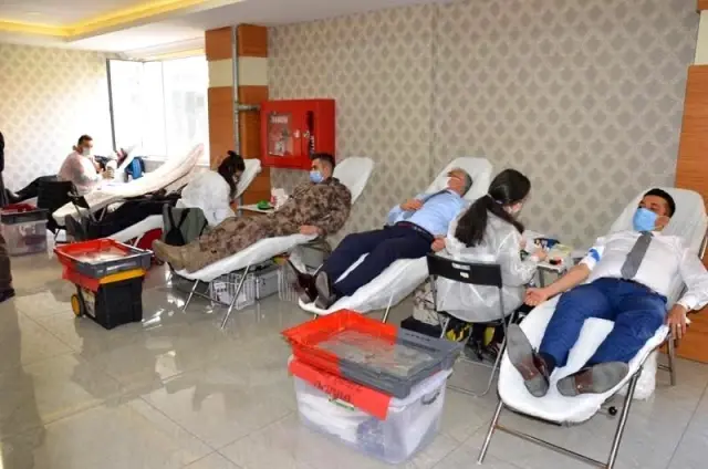 Aydın İl Emniyet Müdürü Ekici; 'Kanımız ve canımızla milletimizin yanındayız' Aydın İl Emniyet Müdürü Ekici; 'Kanımız ve canımızla milletimizin yanındayız'