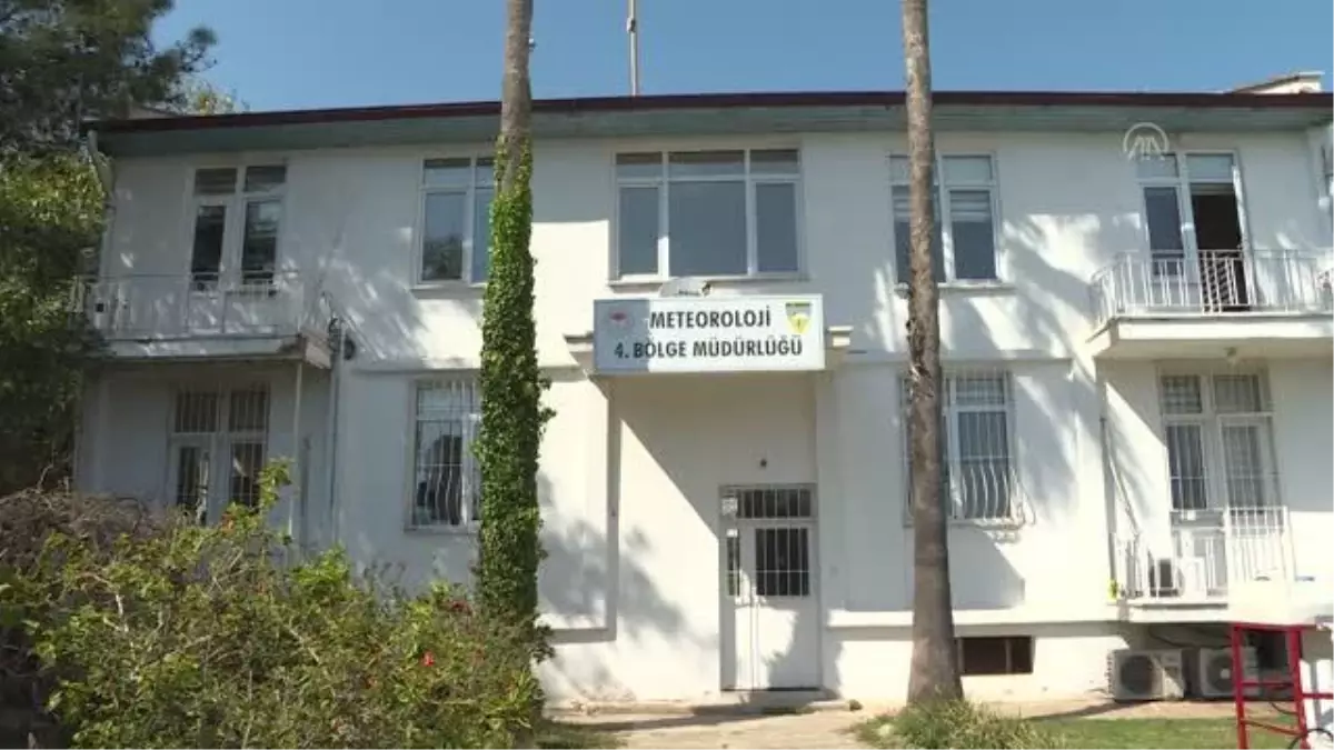 Çamaşır asacağı için havanın nasıl olacağını merak eden de meteoroloji müdürlüğünü arıyor