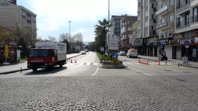Kısıtlamada Taksim meydanı turistlere kaldı Kısıtlamada Taksim meydanı turistlere kaldı