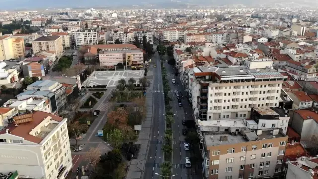 Kısıtlamada Taksim meydanı turistlere kaldı Kısıtlamada Taksim meydanı turistlere kaldı