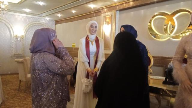 Cübbeli Ahmet'in kızını evlendirdiği düğünde İçişleri Bakanlığı'nın belirlediği tedbirler hiçe sayıldı