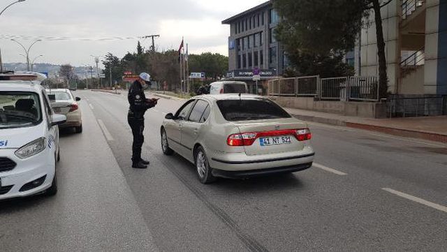 denetimde d 100 karayolunda yogunluk olustu 6 14039887 o