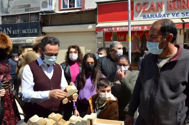 Elbistan'da 'alışveriş bayramı' düzenlendi
