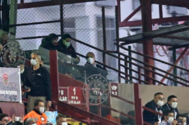 Galatasaray'ın oyunu Terim'i çok sinirlendirdi! Taraftarlar da faturayı hocaya kesti