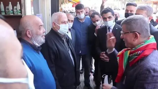 Gelecek Partisi Genel Başkanı Davutoğlu, partilerinin seçime girebileceğini söyledi Gelecek Partisi Genel Başkanı Davutoğlu, partilerinin seçime girebileceğini söyledi