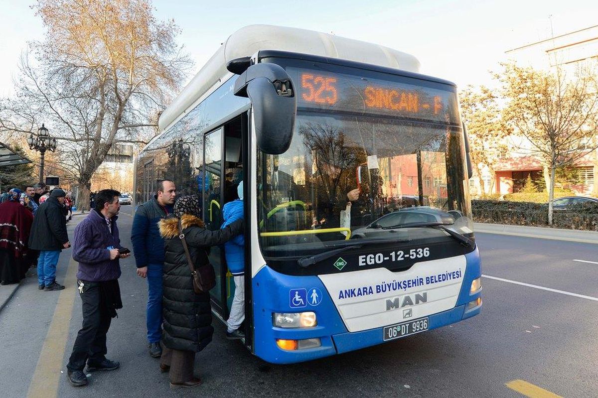 Hafta sonu Ankara'da otobüsler çalışıyor mu?