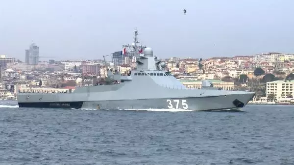RUS SAVAŞ GEMİSİ İSTANBUL BOĞAZ'INDAN GEÇTİ RUS SAVAŞ GEMİSİ İSTANBUL BOĞAZ'INDAN GEÇTİ