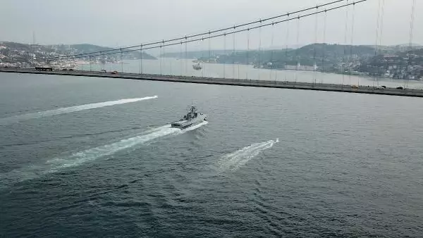 RUS SAVAŞ GEMİSİ İSTANBUL BOĞAZ'INDAN GEÇTİ RUS SAVAŞ GEMİSİ İSTANBUL BOĞAZ'INDAN GEÇTİ