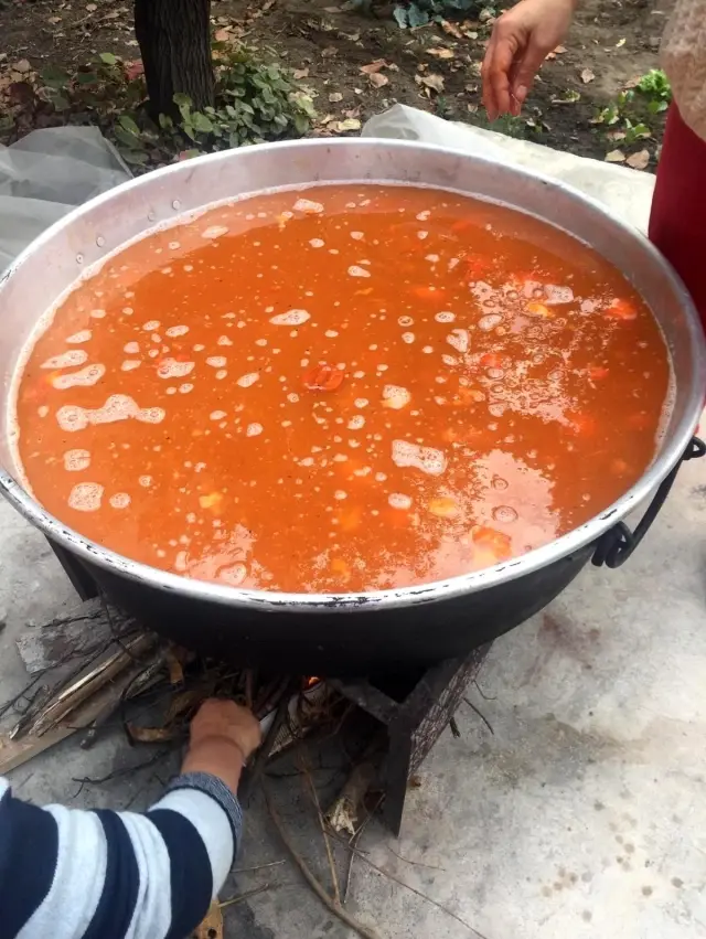Hurma pekmezinin tescili için çalışmalara başlandı Hurma pekmezinin tescili için çalışmalara başlandı