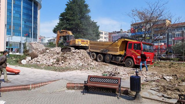 izmit in sembolu olan tarihi tekel binasi yik 6 14040265 o