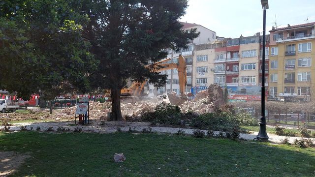 izmit in sembolu olan tarihi tekel binasi yik 7 14040265 o