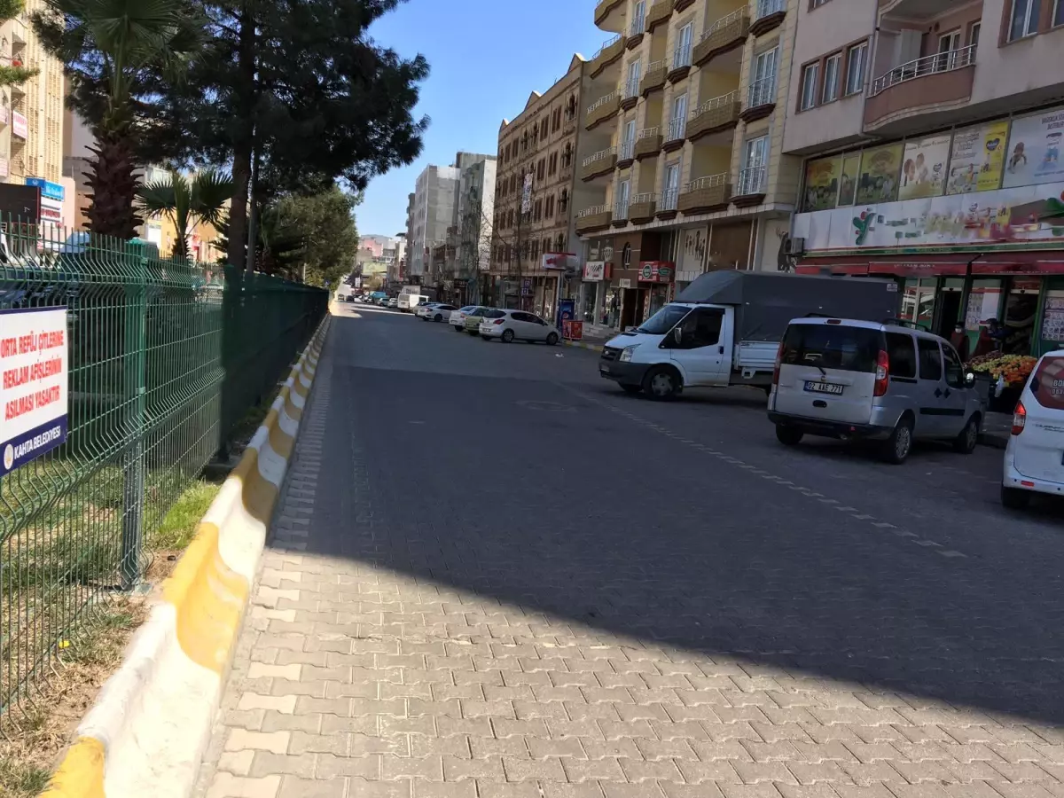 Kahta'da caddel ve sokaklar boş kaldı 1 kahta da caddel ve sokaklar bos kaldi 14040640 amp