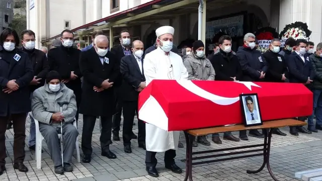 Kaymakam Yılmaz Kurt memleketi Trabzon'da son yolculuğuna uğurlandı Kaymakam Yılmaz Kurt memleketi Trabzon'da son yolculuğuna uğurlandı