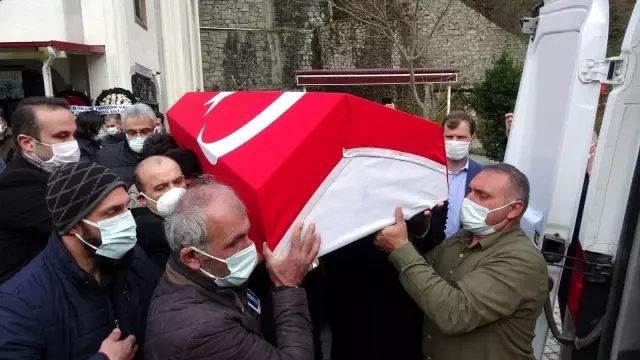 Kaymakam Yılmaz Kurt memleketi Trabzon'da son yolculuğuna uğurlandı Kaymakam Yılmaz Kurt memleketi Trabzon'da son yolculuğuna uğurlandı