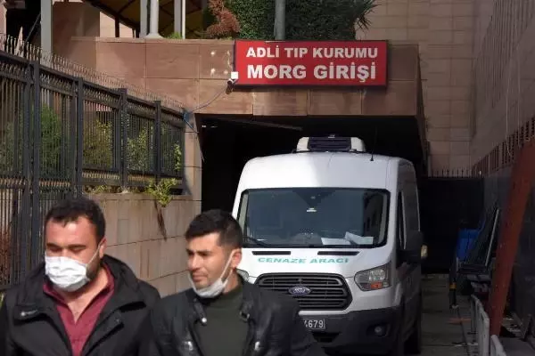 İZMİR Kaymakam Yılmaz Kurt, personeliyle helalleşmiş İZMİR Kaymakam Yılmaz Kurt, personeliyle helalleşmiş