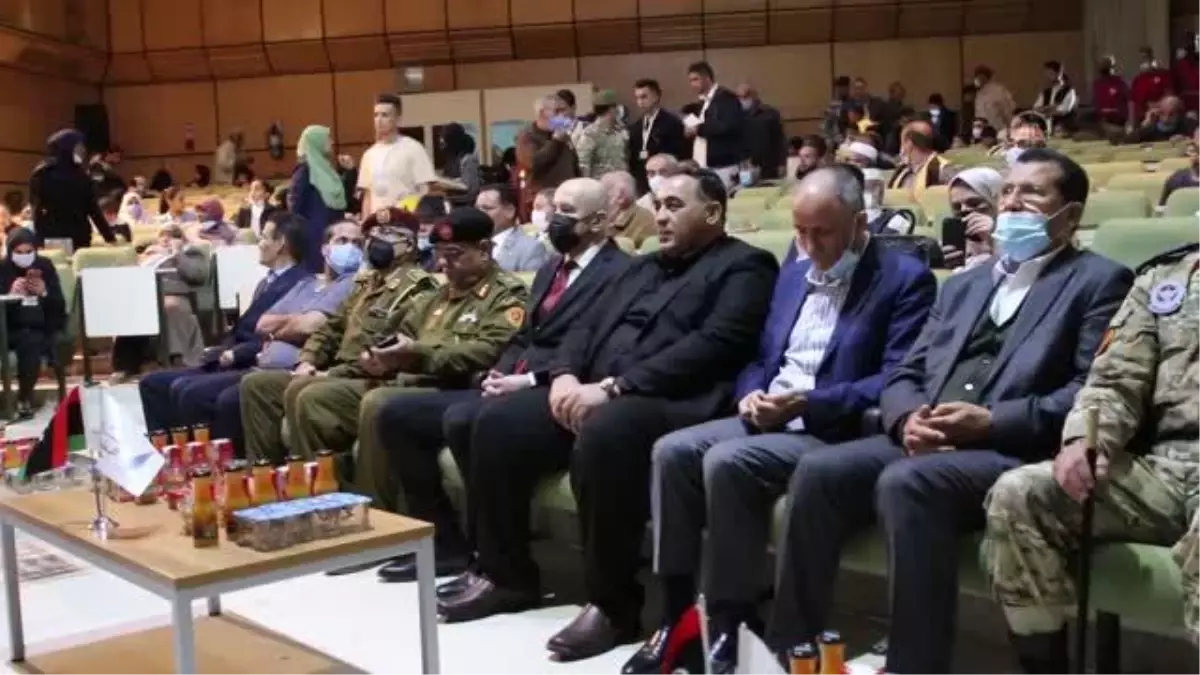Son dakika haberi... Misurata Başkonsolosu Gürmeriçliler, Trablus saldırısının 2. yılında şehit ailelerince plaketle onurlandırıldı