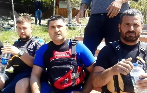 Piknikte kaybolan down sendromlu Rafettin Uğur'un cansız bedeni bulundu (3) Piknikte kaybolan down sendromlu Rafettin Uğur'un cansız bedeni bulundu (3)