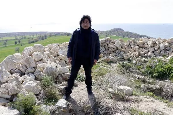 ÇANAKKALE Prof. Dr. Rüstem Aslan Troya Savaşı'nın kaderini salgın belirledi ÇANAKKALE Prof. Dr. Rüstem Aslan Troya Savaşı'nın kaderini salgın belirledi