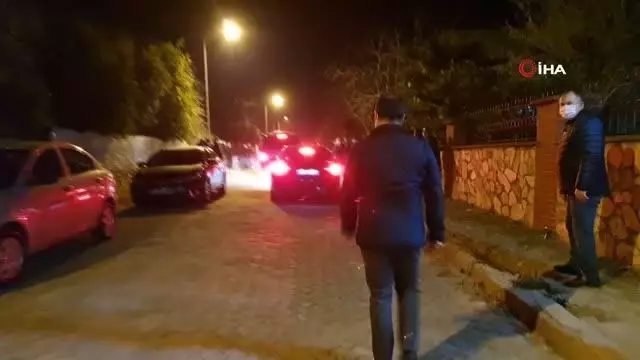 Son dakika haberi... Sahil kenarında ölü bulunan Kaymakam Kurt'un cenazesi Adli Tıp'a kaldırıldı Son dakika haberi... Sahil kenarında ölü bulunan Kaymakam Kurt'un cenazesi Adli Tıp'a kaldırıldı