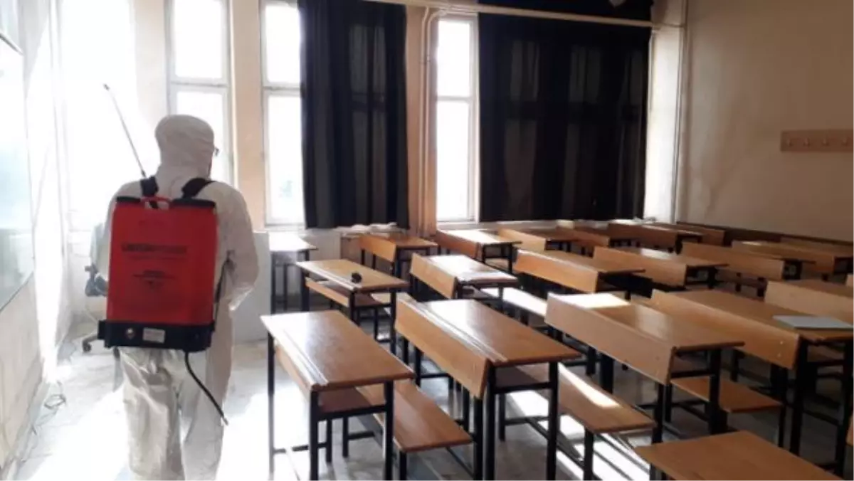 Samsun'da bir okulda aynı flütü kullanan 5 öğrencinin 14 kişiye koronavirüs bulaştırdığı iddiası