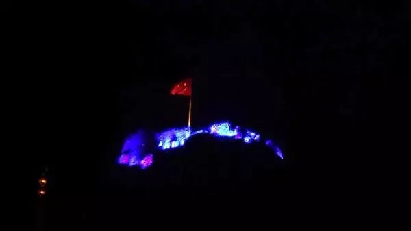 AMASYA Şehzadeler şehri Amasya'da otizme 'mavi' farkındalık AMASYA Şehzadeler şehri Amasya'da otizme 'mavi' farkındalık