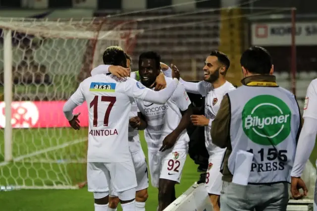 Süper Lig: Hatayspor: 3 - Galatasaray: 0 (Maç sonucu) Süper Lig: Hatayspor: 3 - Galatasaray: 0 (Maç sonucu)