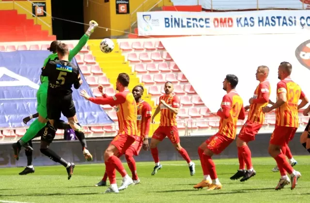 Süper Lig: Kayserispor: 1 Göztepe: 0 (İlk yarı) Süper Lig: Kayserispor: 1 Göztepe: 0 (İlk yarı)