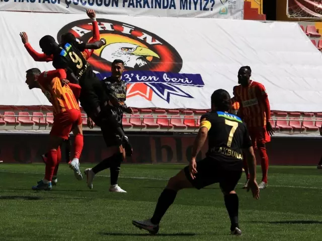Süper Lig: Kayserispor: 1 Göztepe: 0 (İlk yarı) Süper Lig: Kayserispor: 1 Göztepe: 0 (İlk yarı)