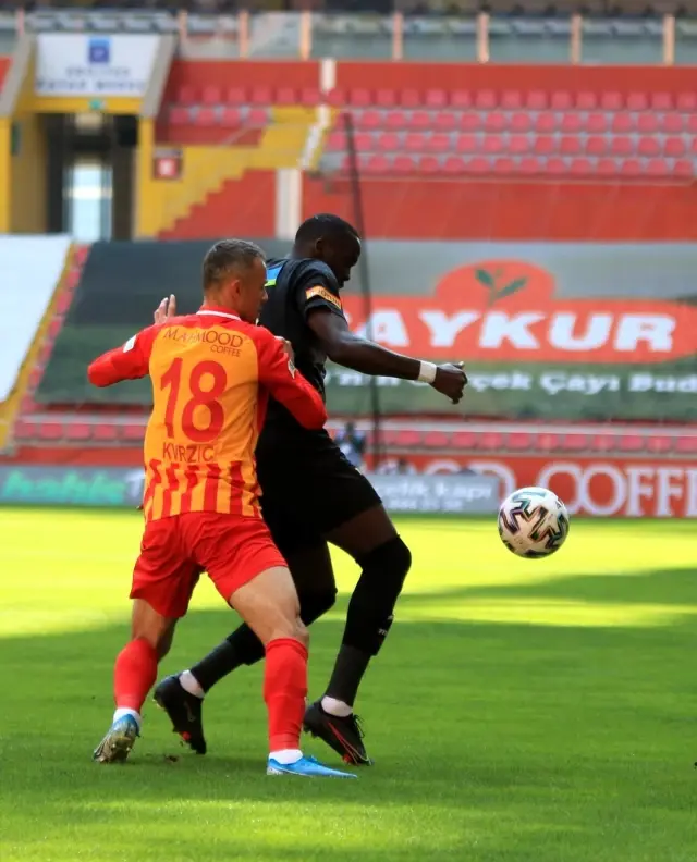 Süper Lig: Kayserispor: 1 Göztepe: 0 (İlk yarı) Süper Lig: Kayserispor: 1 Göztepe: 0 (İlk yarı)