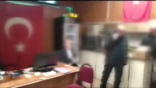 Üsküdar'daki bir işletmede Kovid-19 tedbirlerine uymayan 17 kişiye para cezası kesildi