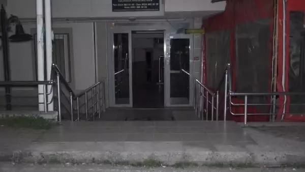 Son dakika gündem: BURSA ARKADAŞLARIYLA İÇKİ İÇERKEN FENALAŞTI, HASTANEDE ÖLDÜ Son dakika gündem: BURSA ARKADAŞLARIYLA İÇKİ İÇERKEN FENALAŞTI, HASTANEDE ÖLDÜ