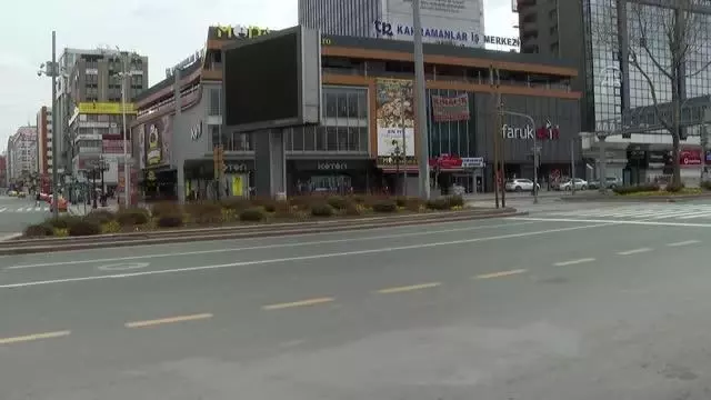 Cadde ve sokaklarda sessizlik hakim Cadde ve sokaklarda sessizlik hakim