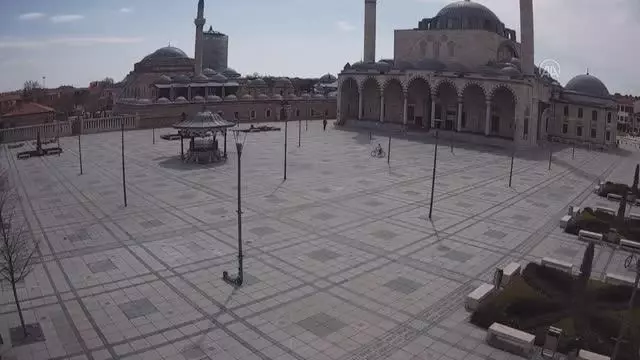 Cadde ve sokaklarda sessizlik hakim Cadde ve sokaklarda sessizlik hakim