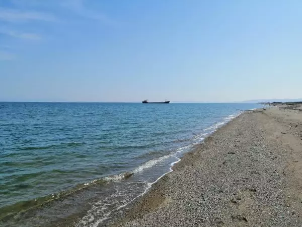 ÇANAKKALE'DE KARAYA OTURAN GEMİ KURTARILDI ÇANAKKALE'DE KARAYA OTURAN GEMİ KURTARILDI