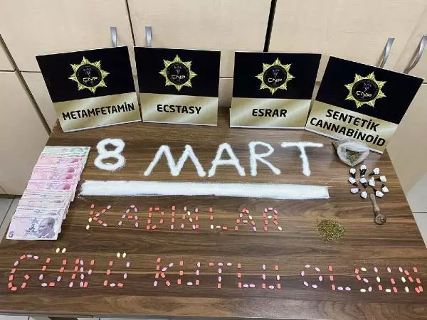 Çanakkale'de uyuşturucu operasyonu: 7 tutuklama Çanakkale'de uyuşturucu operasyonu: 7 tutuklama