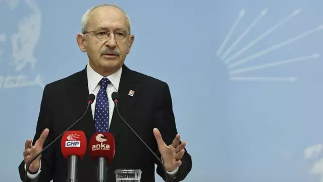 CHP lideri Kılıçdaroğlu'ndan 103 amiralin yayınladığı bildiriyle ilgili ilk açıklama: Bu sahte gündemler tutmaz CHP lideri Kılıçdaroğlu'ndan 103 amiralin yayınladığı bildiriyle ilgili ilk açıklama: Bu sahte gündemler tutmaz