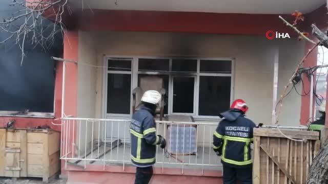 elindeki sigara ile uyuyunca yangin ciki 14041659 o