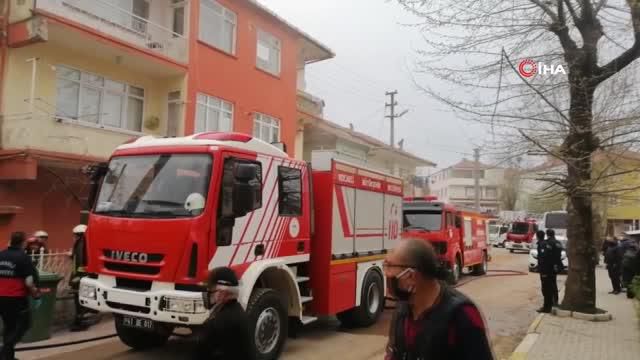 elindeki sigara ile uyuyunca yangin ciki 4 14041659 o